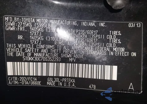 2013 Toyota Sienna Le V6 8 Passenger z USA, uszkodzony, nr VIN 5TDKK3DC7DS352293